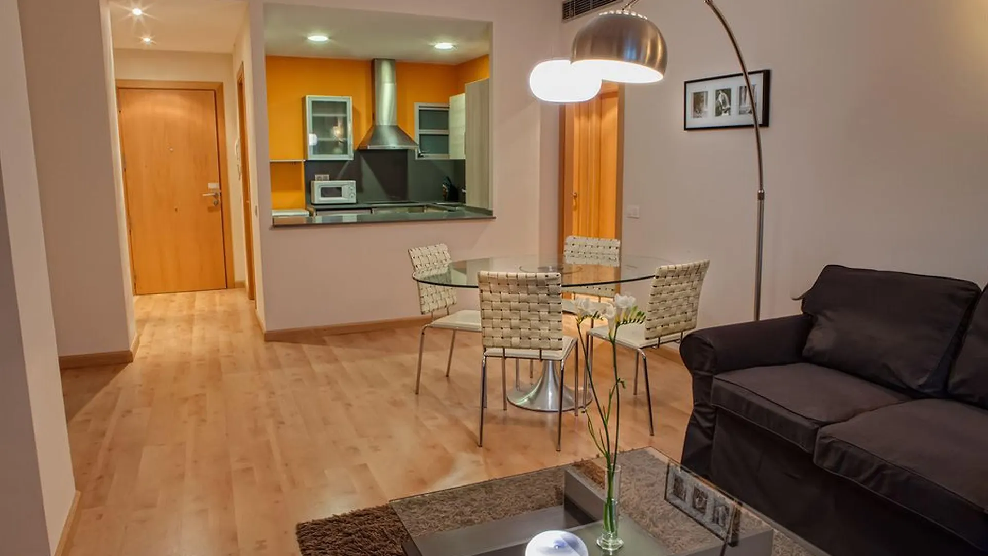 酒店 Villarroel Apartments 巴塞罗那