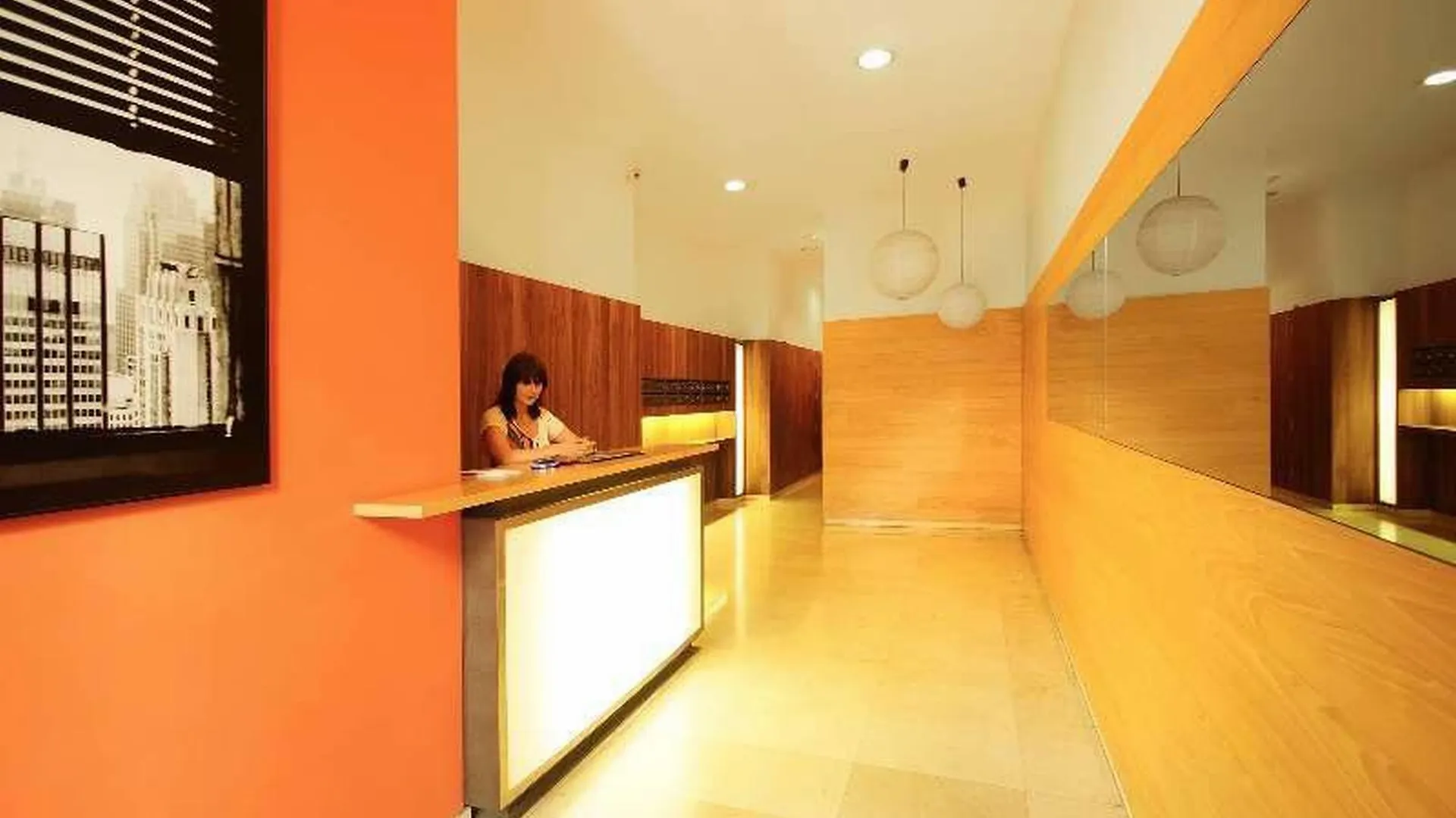 Villarroel Apartments バルセロナ ホテル