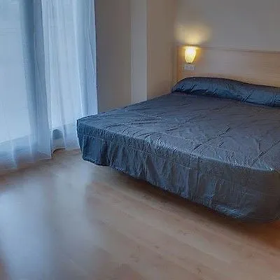 *** ホテル Villarroel Apartments バルセロナ スペイン